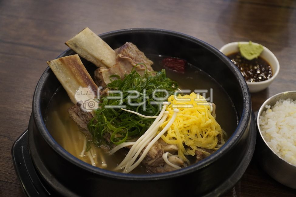 meal,beef ribs,Korean food,earthen pot,Galbitang,food,health food,Soup dish