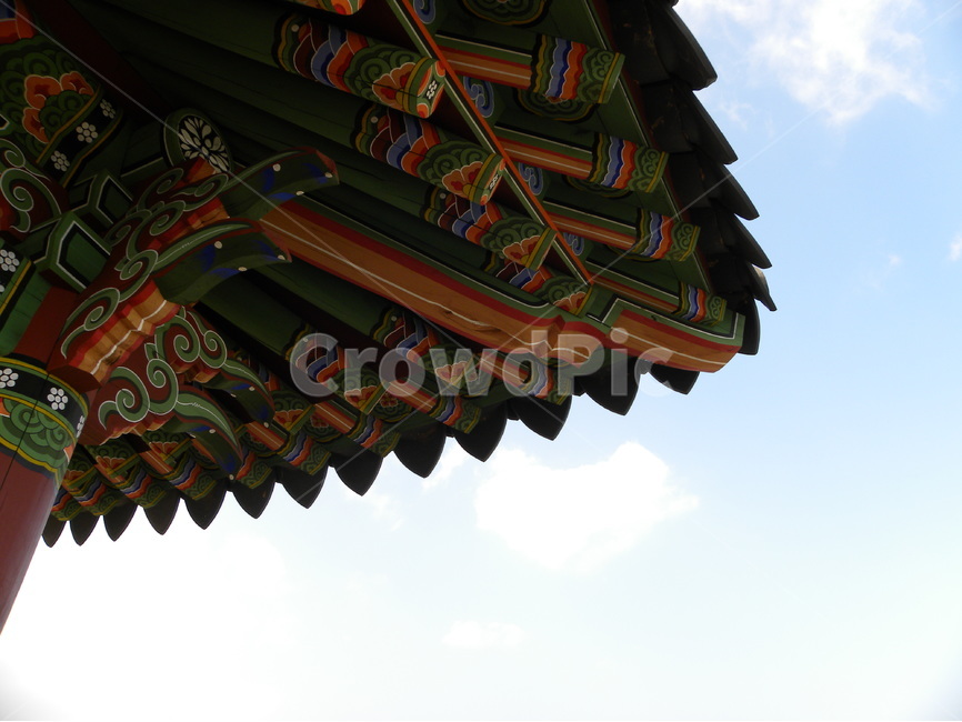 처마,전통문양,단청,기와,무늬,eaves,traditionalpattern,하늘,한국전통,한국문화,korean traditional,korean culture,건축물,건물외관,exterior,building,structure,architecture,construction