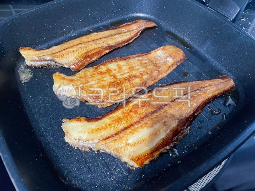 박대구이,서대구이,생선구이,튀김,기름진,생선,박대,서대,특산물,음식,요리,식사,식재료,먹방,밥도둑,밥반찬,반찬,한식,한국요리,한국음식,후라이팬,meal,food,dish,cook,koreanfood