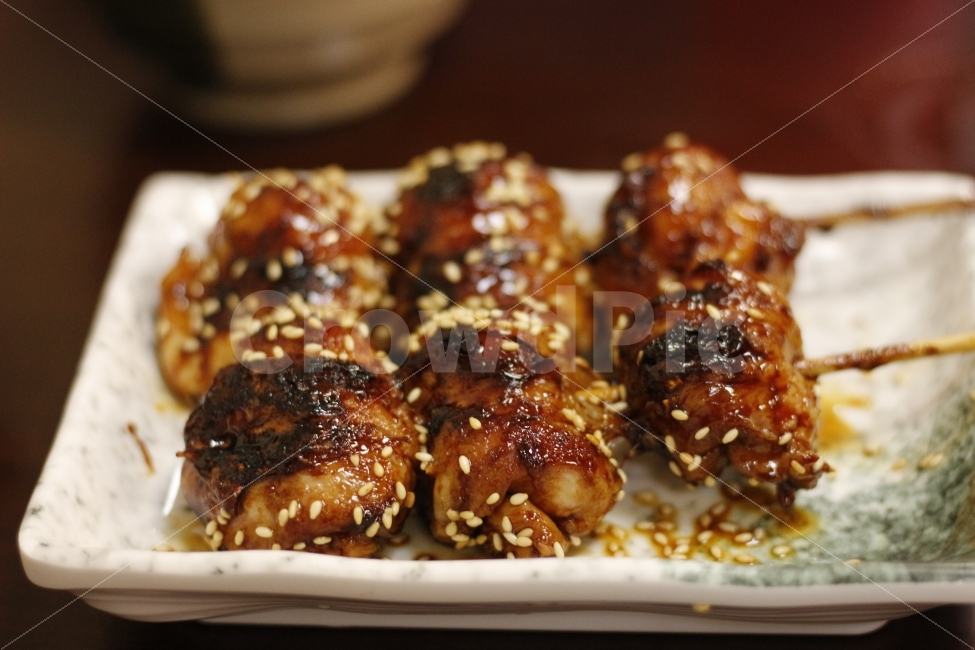 음식,닭꼬치,치킨,야식,꼬치,야시장,요리,식당,여행,깨,숯불,닭,구이,양념,고기,음식,식재료,요리,food,cook,meal,dishes,food reserves,육류,고기,meat,디저트,간식,후식,dessert,snack