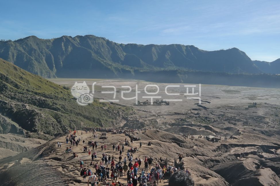 브로모,인도네시아,자연환경,nature,mountain,민둥산,사람들,indonesia
