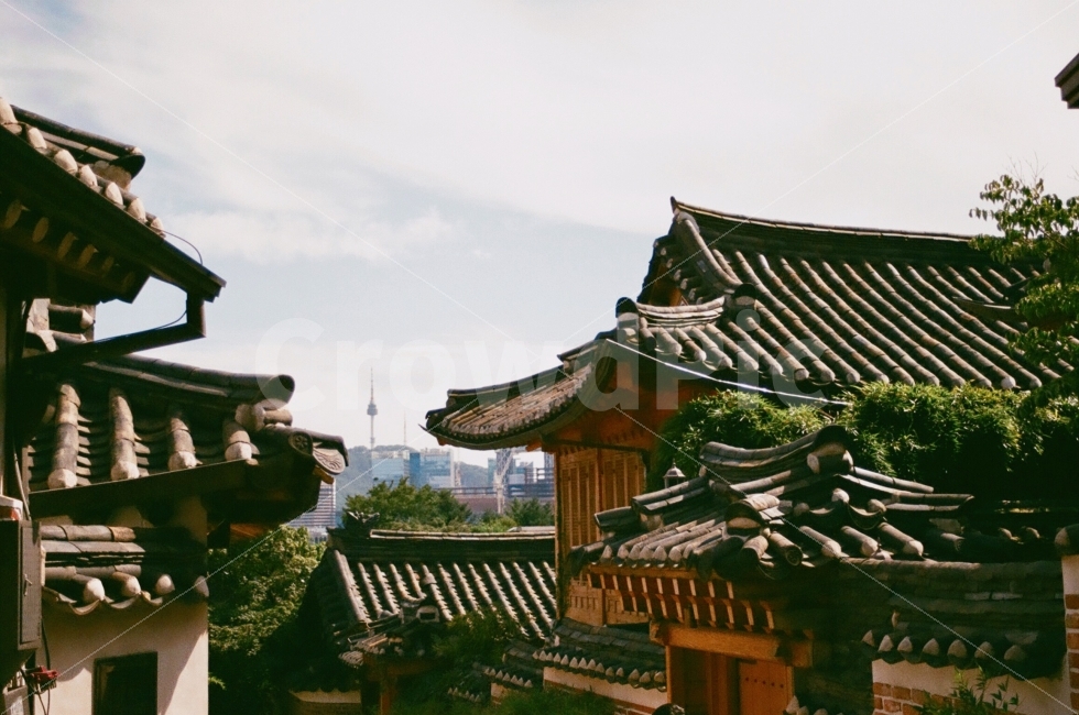 풍경,landscape,한국,korea,전통,tradition,기와,도시,city,건물,건축,하늘,sky,구름,도시,풍경,city,landscape,한국전통,한국문화,korean traditional,korean culture,감성,sensible,feeling