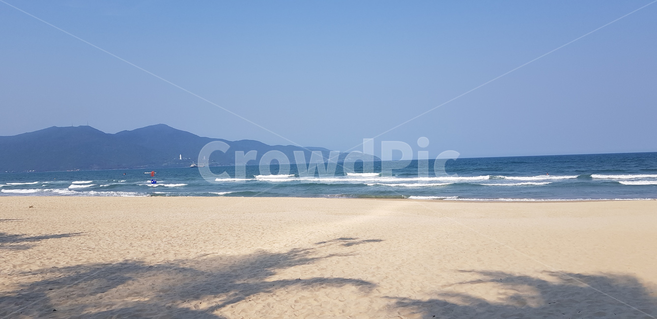 미케비치,다낭바다,다낭미케비치,나무그림자,바다와산