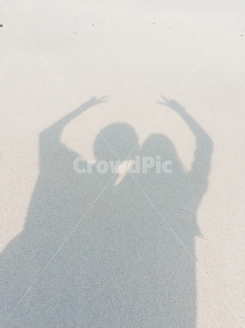 모래,sand,친구,우정,포즈,브이,자연,nature,모래사장,바다,제주도,그림자