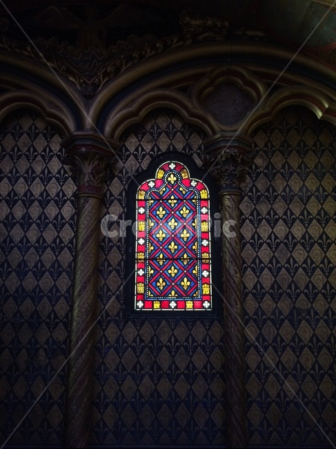 유럽,스테인드글라스,건축물,창문,창,architecture,stainedglass,빛,light,대조