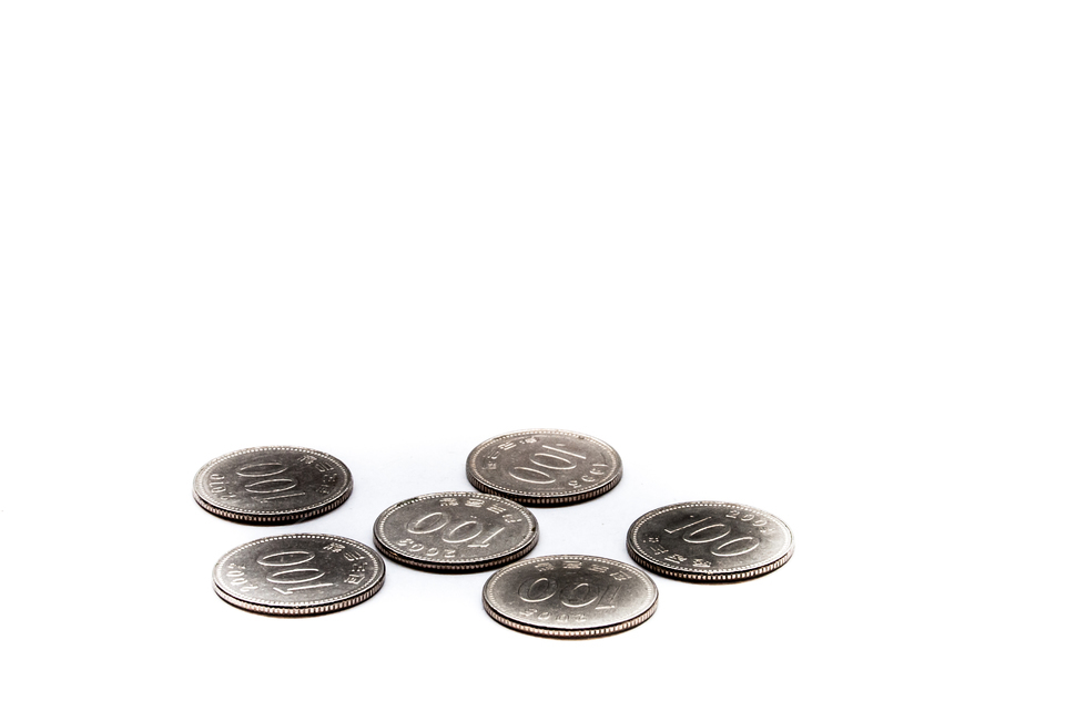 동전,돈,은행,100원,백원,금융,부자,저금,소득,수입,경제,세금,비즈니스,배경,누끼,적금,주식,한국돈,한국은행,낭비,연출,화폐,현금,원화,저축,절약,용돈,비상금,금융,돈,finance,banking,money,누끼,remove background