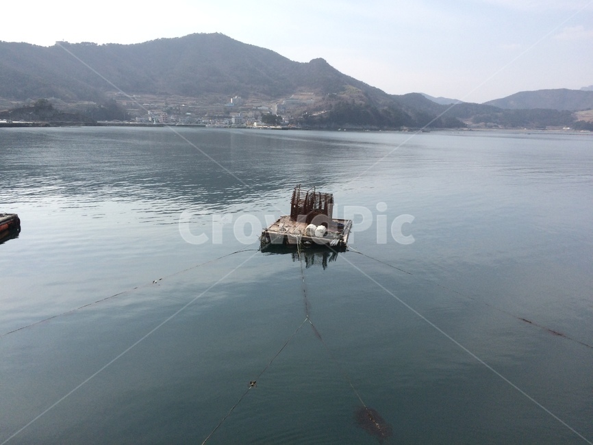 바다,부표,자연,배,항구,낚시,물고기잡이,해안,sea,푸른,파란색,자연,풍경,nature,landscape