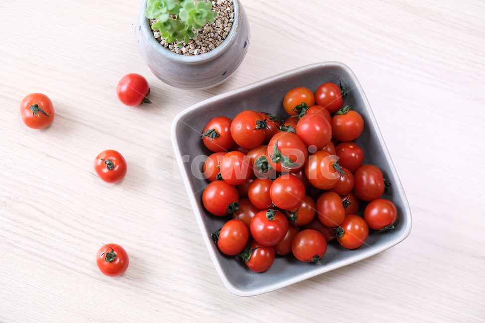 Cherry tomato,fruit,tomato,vegetable,vegetables,food,fresh,droptomato