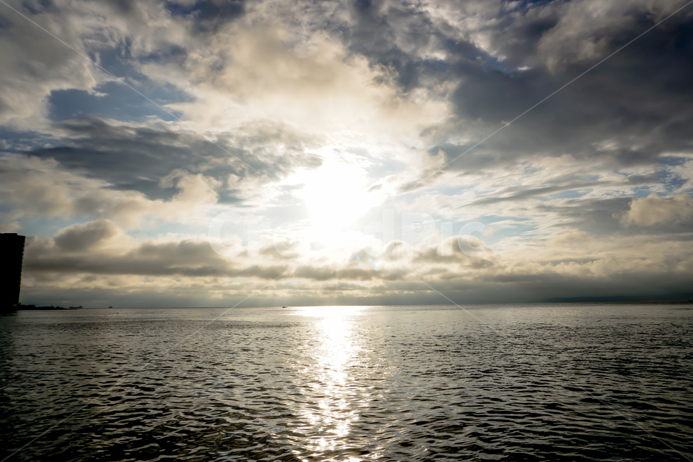 윤슬,구름,러시아,블라디보스토크,블라디보스톡,russia,vladivostok,oceanpark,maritimepark,cloud,자연,풍경,nature,landscape,flare,플레어,light,빛,sunlight,햇빛,outdoors,옥외