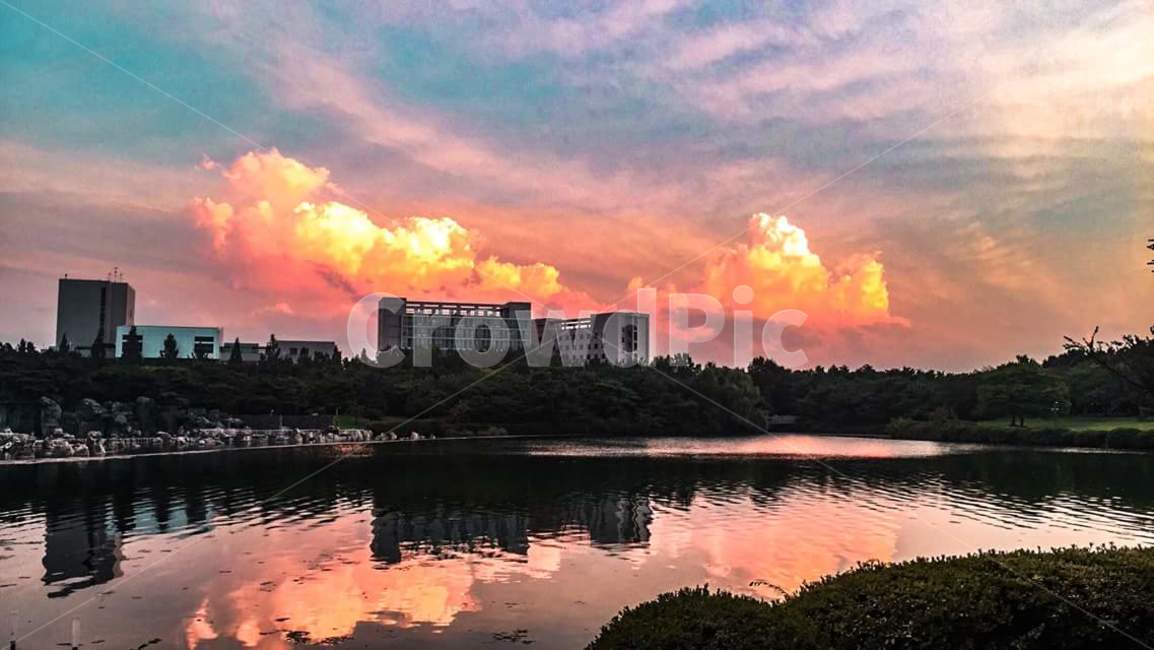 하늘,감성,구름,자연,풍경,도시,풍경,city,landscape,nature,outdoors,옥외,sky,dawn,새벽,sunset,일몰,red sky,붉은 하늘,dusk,황혼