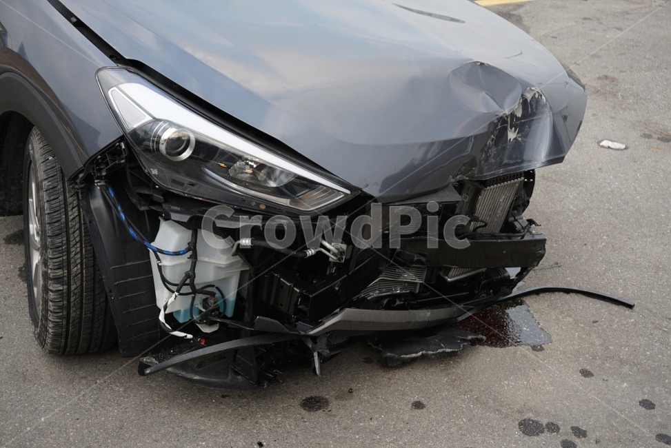 자동차,자동차사고,차량충돌,교통사고,차량사고,caraccident,차량손상,자동차보험,차량파손,범퍼파손,범퍼,교통,교통수단,traffic,transportation,machine,기계,wheel,바퀴