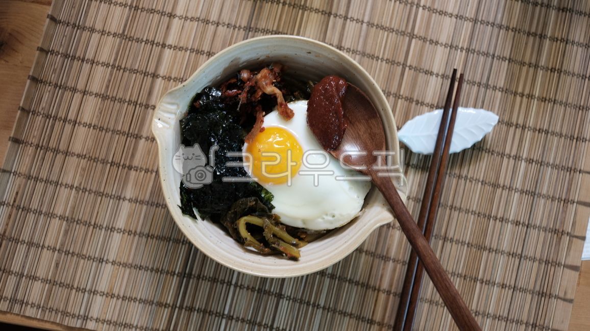 열무비빔밥,열무김치,고추장,한식,비빔밥,식사,kfood,egg,계란,음식