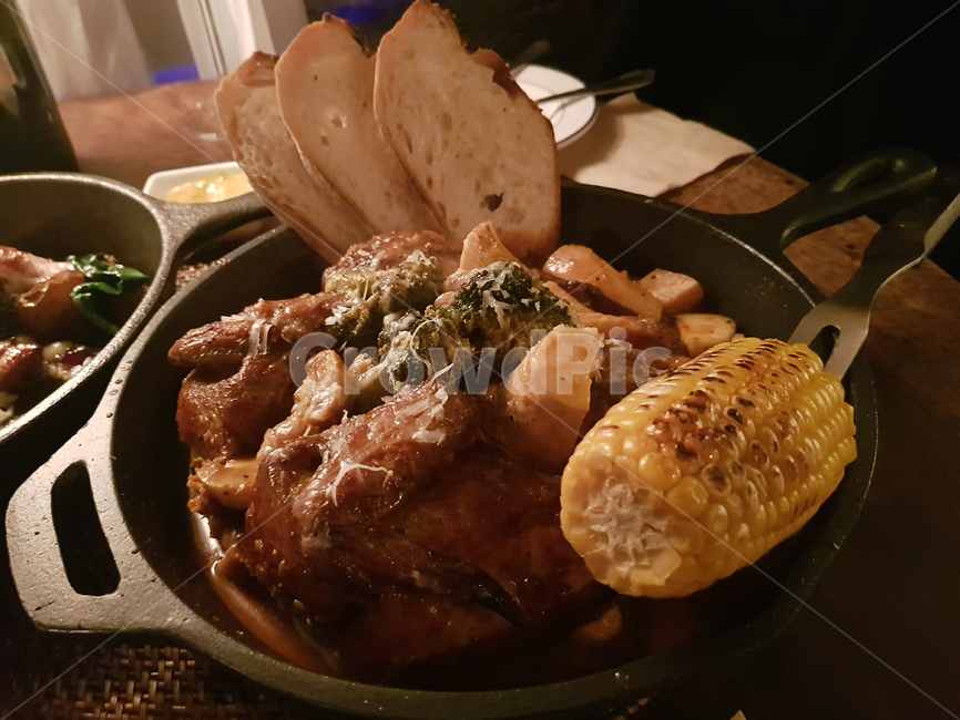 치킨,파티음식,food,party,옥수수,음식,식재료,요리,food,cook,meal,dishes,food reserves,양식,서양음식,서양요리,western food,western dishes,western meal,western cook