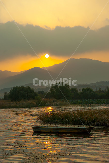 일몰,배,배와일몰,강,두물머리,자연,풍경,nature,landscape,한국자연풍경,한국자연경관,korea nature landscape,canoe,카누,transportation,교통,rowboat,노 젓는 배,vehicle,차량,boat,보트,outdoors,옥외