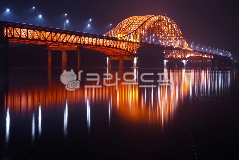 night view,night,bridge,Banghwa Bridge,building,Han River