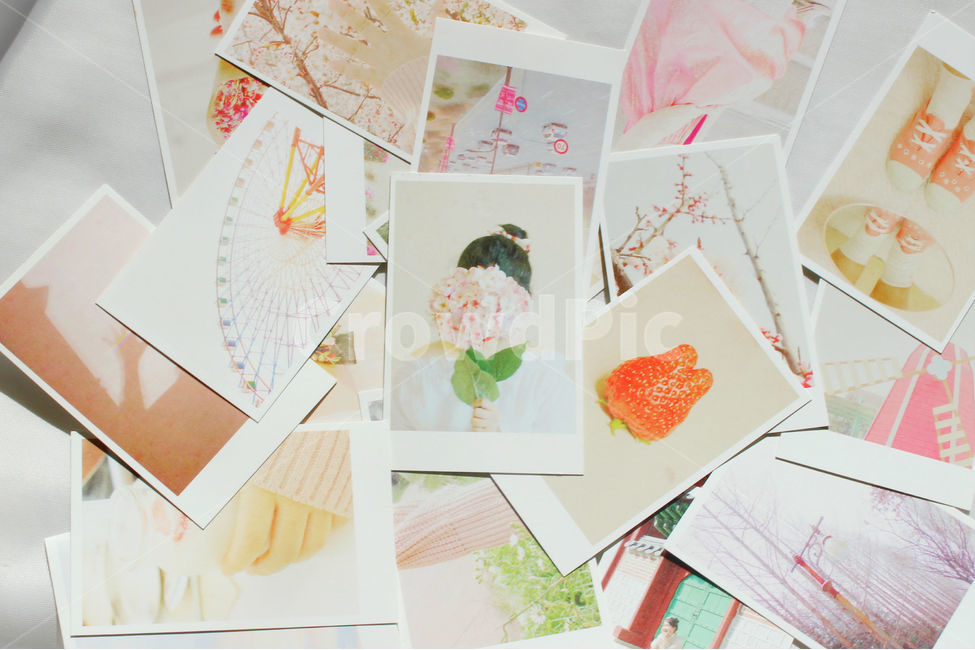 사진,추억,여자,감성사진,포토,photo,pink,분홍,girl,감성,sensible,feeling,사물,물건,오브젝트,thing,object,matter