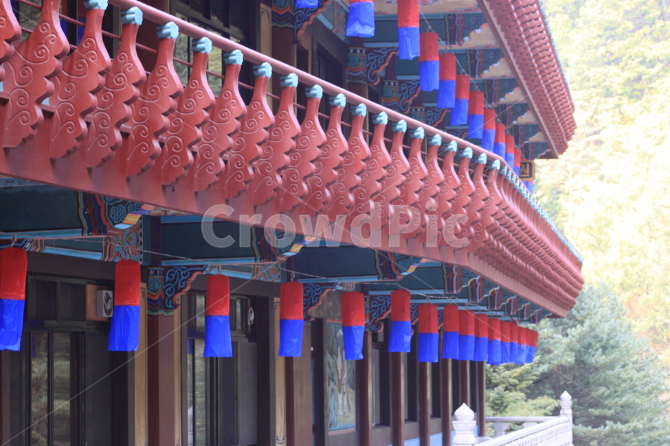 사찰,소원,불심,호롱,처마,색갈,붉은,이층,한국전통,한국문화,korean traditional,korean culture,건축물,건물외관,exterior,building,structure,architecture,construction