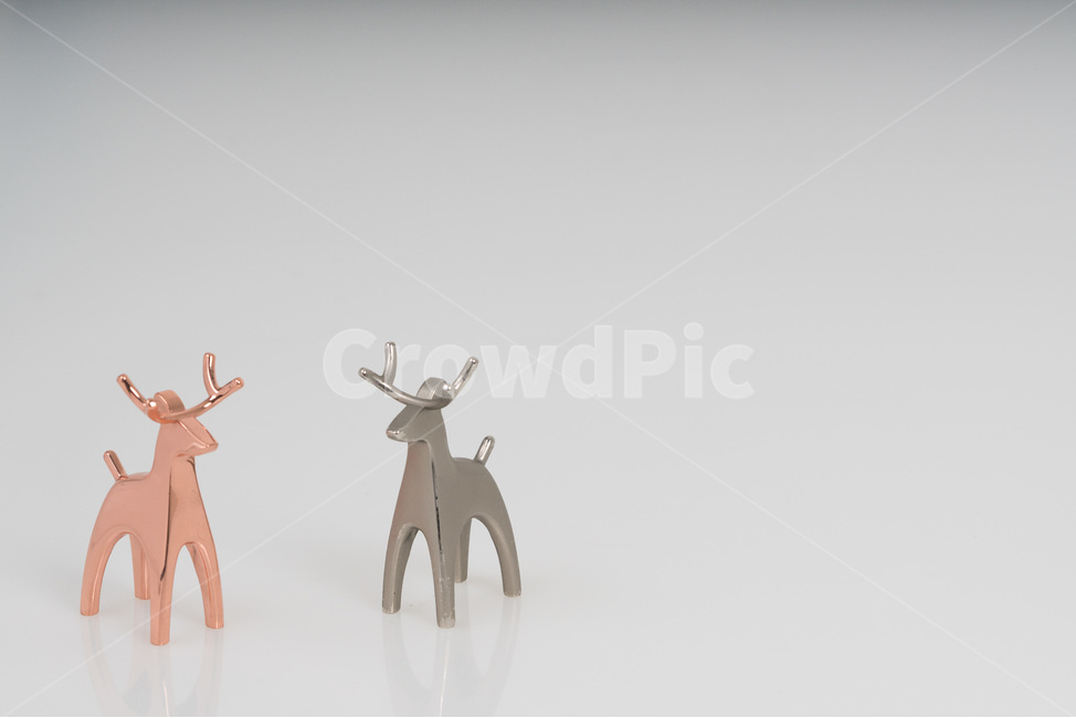 심리학,생활,커플,사슴,동상,골드,실버,함께,사랑,노루,금속,럭셔리,동물,뿔,반사,빤짝,광채,쥬얼리,루돌프,크리스마스,아웃포커싱,보석,귀금속,귀여운,액세서리,장식품,백그라운드,사물,물건,오브젝트,thing,object,matter