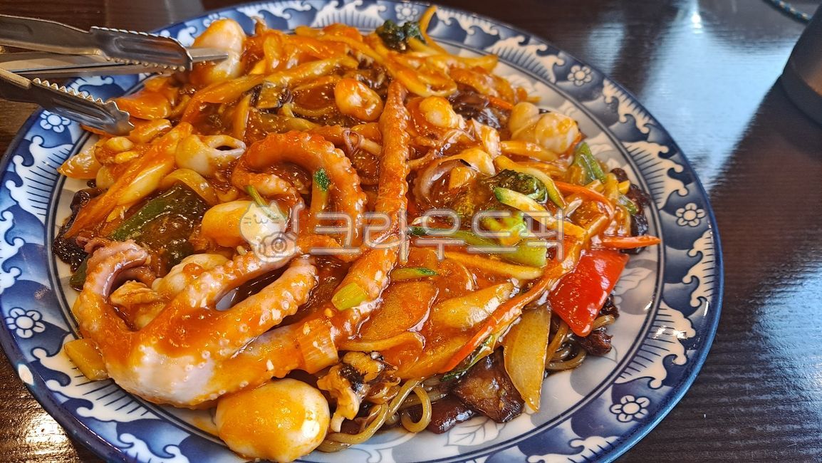 음식,짜장면,쟁반짜장,해물짜장,중국음식