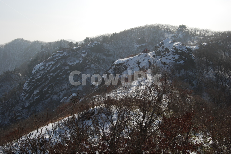 덕유산,100대명산,백암봉,인생여정,덕유산국립공원,자연의위대함,등산로,능선,아름다움,신비스런산,돌,산행,힐링,자연,감성,등산,계절,여행,한국,한국명산,한국등산,풍경,눈,나무,하늘,바람,바람소리,환경,생태계,산,땅,겨울,계절,winter,season,자연,풍경,nature,landscape,한국자연풍경,한국자연경관,korea nature landscape,mountain range,산맥,mountain,outdoors,옥외,plant,식물,tree,fir,전나무,abies,아비