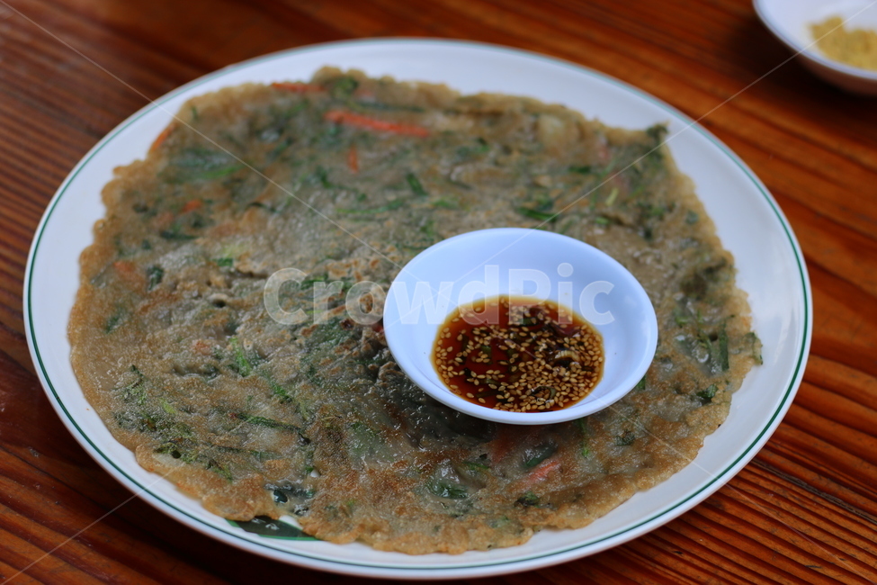 음식,전,메밀전,간장,부치기,부침개,명절,음식,식재료,요리,food,cook,meal,dishes,food reserves,한식,한국음식,한국요리,korean food,korean dishes,korean meal,korean cook