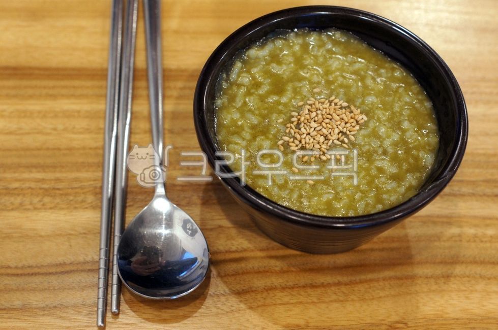 전복죽,죽,해물죽,전복내장죽,초록색죽,abalonericeporridge,greenfoods,jeonbogjug,kfood,foodpresentation,abaloneporridge,음식,food,kfood,요리,플레이팅,foodpresentation,plating,음식,식재료,요리,food,cook,meal,dishes,food reserves