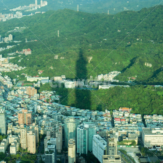 그림자,산,전망대,건물,전경,대비,초록,고층,건축,자연,도시,도시,풍경,city,landscape,해외,외국,세계,foreign,oversea,world,세계도시풍경,해외도시풍경,외국도시풍경,world cityscape,경치,outdoors,옥외,nature,scenery