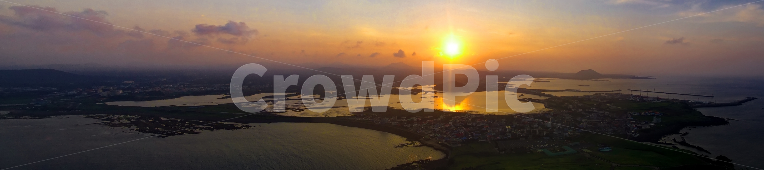 성산일출봉,일몰,파노라마,제주도,석양,여행,바다,자연,풍경,nature,landscape,한국자연풍경,한국자연경관,korea nature landscape,제주도,jeju,jeju island,flare,플레어,light,빛,outdoors,옥외,sunlight,햇빛