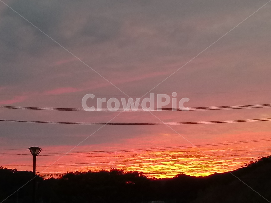 자연,하늘,일출,새벽,붉은하늘,nature,해돋이,sunrise,자연,풍경,nature,landscape,outdoors,옥외,dusk,황혼,sunset,일몰,dawn,sky,red sky,붉은 하늘
