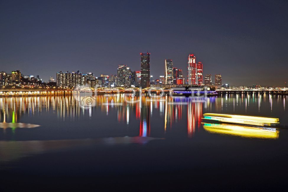 night view,Han River Bridge,reflection,Yeouido,night,skyscraper,lighting,Han River night view,Han River bridge,building,Han River