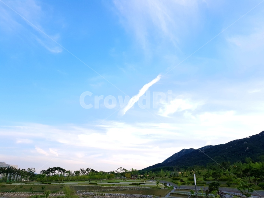 홍예공원,공원,구름,파랑하늘,풍경,봄,자연,풍경,nature,landscape,outdoors,옥외,field,들,grassland,목초지