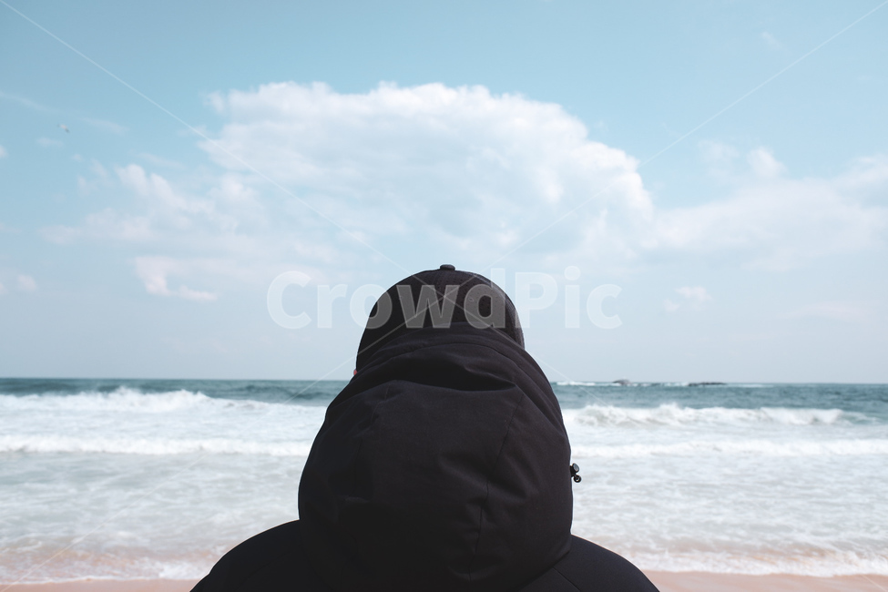 뒷모습,바다,바닷가,하늘,구름,파도,해변,해수욕장,해변,바다,beach,sea,사람,인물,인간,human,person
