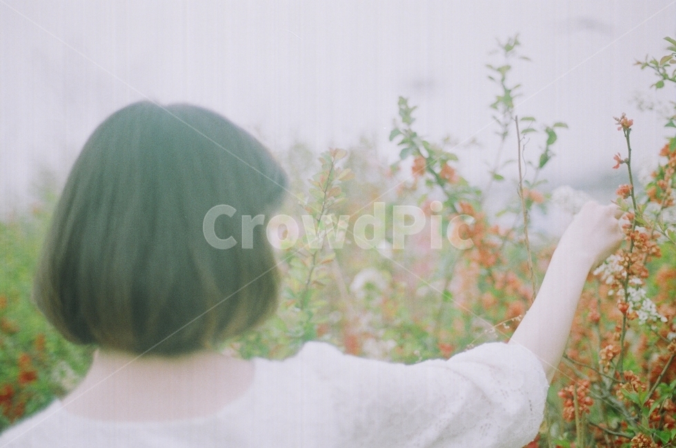 인물,portrait,필름,film,여자,woman,필름사진,발,foot,잔디,감성,sentimental,사람,인간,human,person