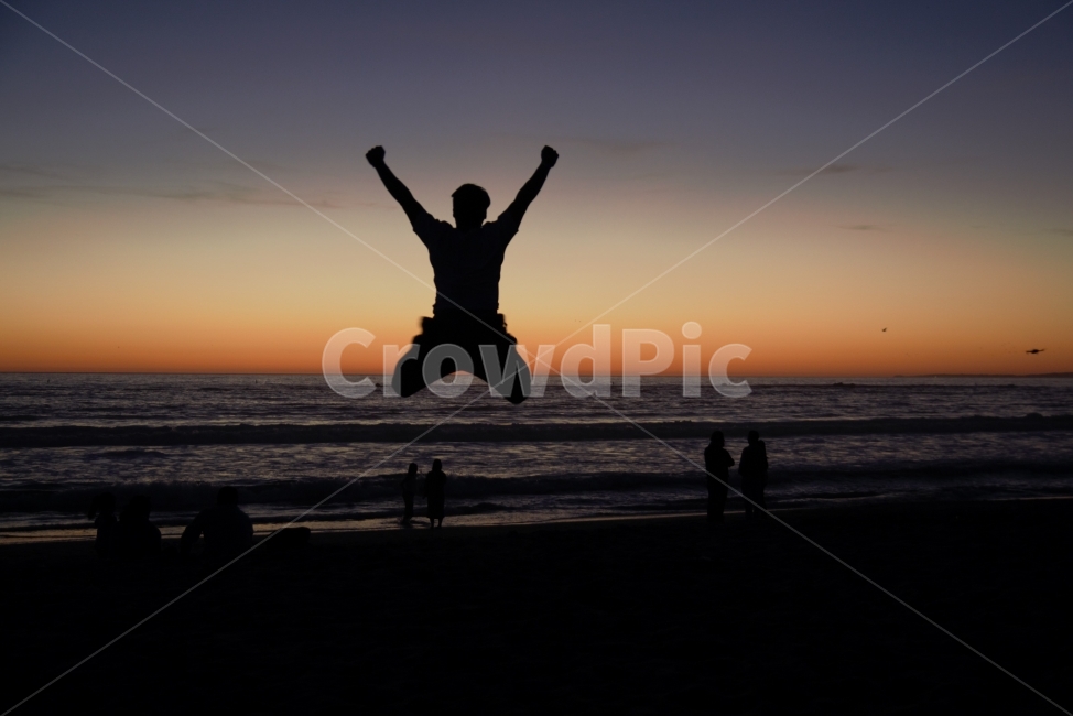 바다,노을,그림자,비치,산타모니카,미국,로스엔젤레스,캘리포니아,해변,바다,beach,sea,사람들,대중,군중,other people,crowd,감정표현,기분,feeling,emotion,인물실루엣,사람실루엣,character silhouette,human silhouette,여행,휴가,traveling,vacation,trip,silhouette,실루엣,person,사람,human,인간,nature,자연