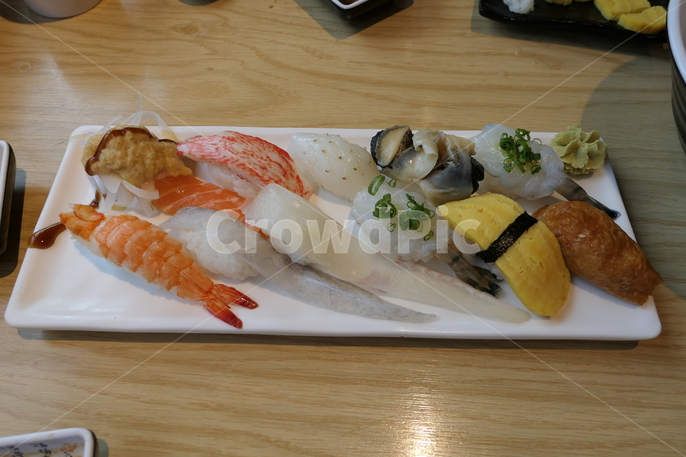 모듬초밥,초밥,새우초밥,계란초밥,크래미초밥,food,고화질,음식,식재료,요리,food,cook,meal,dishes,food reserves,일식,일본음식,일본요리,Japanese food,Japanese dishes,Japanese meal,Japanese cook