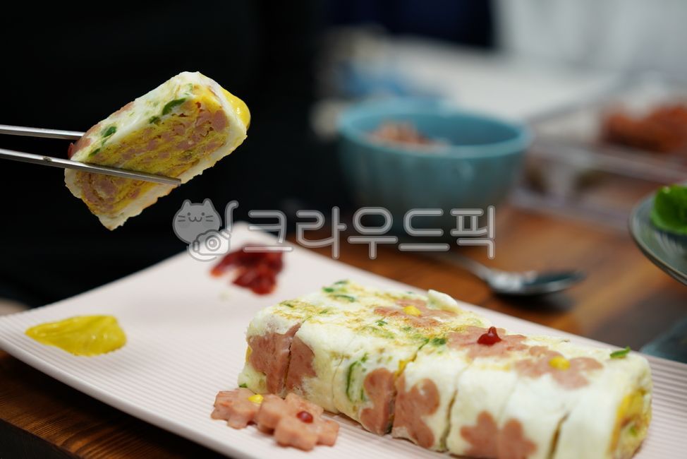 egg,snack,egg roll,food,side dish,ham,healthy food,cooking,home food