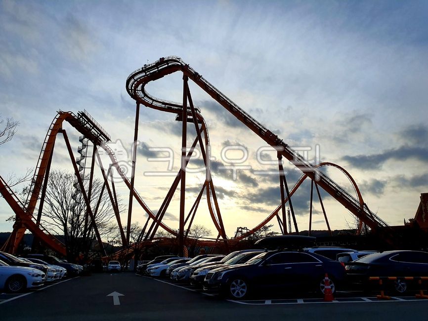 Amusement park,valkyrie,Amusement Park,Cheongryong Train,thrill,funny