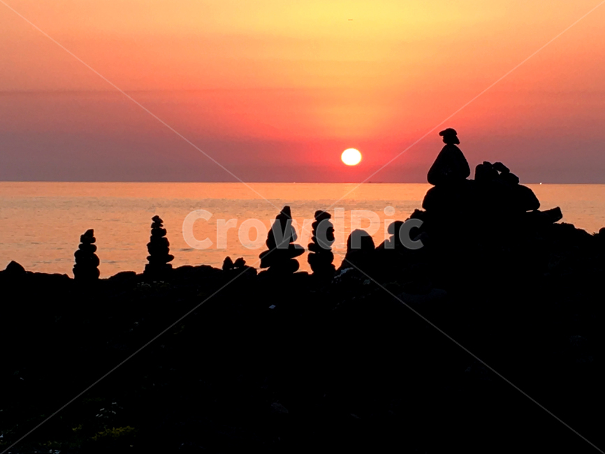 일몰,sunset,황혼,노을,자연,nature,붉은하늘,sky,하늘,소원,기원,바람,돌,돌맹이,탑,돌탑,태양,붉은노을,희망