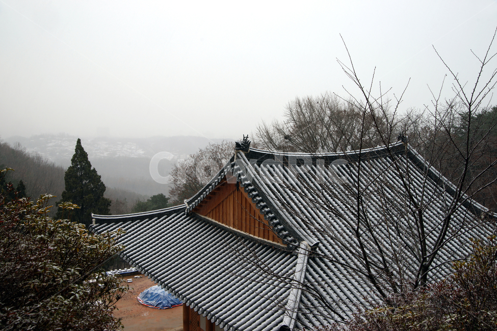 대웅전,눈,학도암,불암산,기도,산사,암자,사찰,벽운화상,법당,한국전통,한국문화,korean traditional,korean culture,건축물,건물외관,exterior,building,structure,architecture,construction