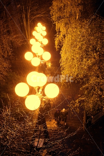 연인,커플,밤거리,가로등,야경,비오는밤,비,비오는거리,시애틀,seattle,nightview,rainyday,야경,밤,풍경,nightscape,night,landscape,사람,인물,인간,human,person,연인,커플,사랑,lover,couple,비,비오는날,rain,rainy,light,빛,flare,플레어