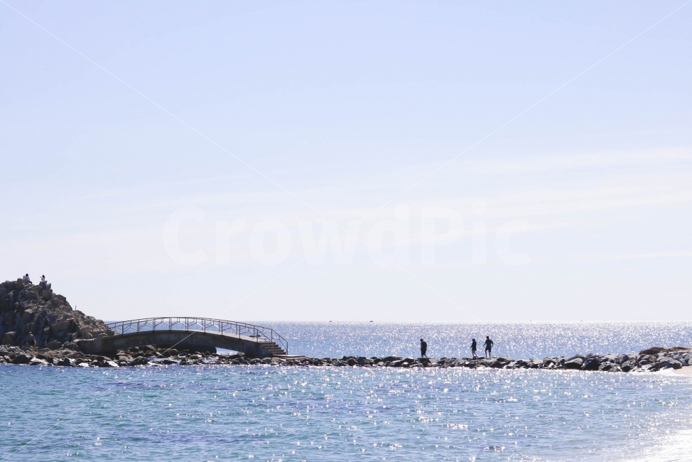 바다,빛,sea,강릉,에메랄드,아침,하늘,자연,풍경,nature,landscape,휴식,힐링,rest,relaxation,healing,사람,인물,인간,human,person,architecture,건축물,building,건물