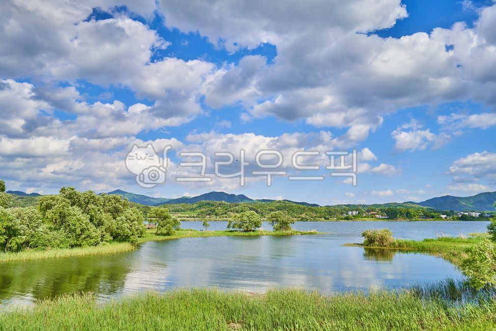반영,구름,하늘,파란하늘,푸른하늘,호수,강,산,자연,nature,물,weather,날씨,water,쨍한날씨,봄,계절,물의정원