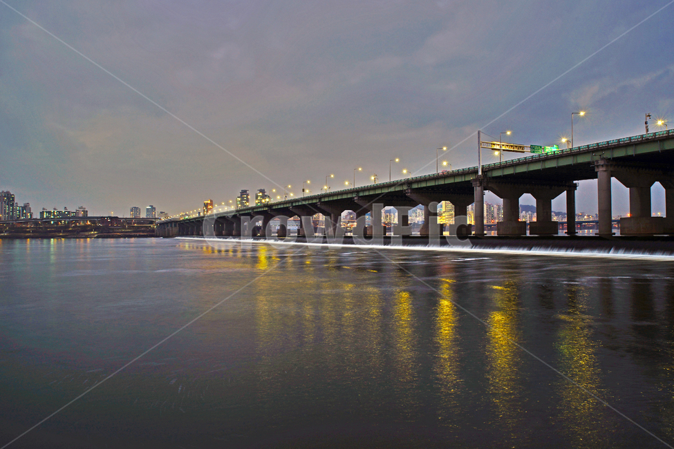Jamsil,night view,Han River Bridge,reflection,Jamsil Bridge,light,fire,Han River