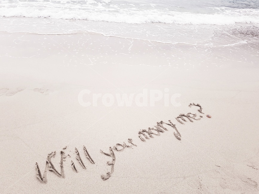 willyoumarryme,marryme,프로포즈,고백,결혼할래,결혼해줄래,바닷가낙서,해변낙서,모래글씨,해변글씨,해변,바다,beach,sea,연인,커플,사랑,lover,couple,결혼,혼례,웨딩,wedding,marriage,marry,감정표현,기분,feeling,emotion