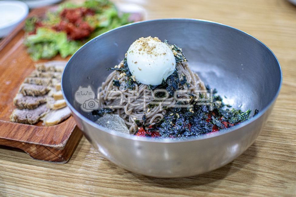 Bibimmyeon,egg,Makguksu,Perilla Oil Makguksu,noodle,bowl,summer food,food,Cold noodles,buckwheat,Bibim Noodles,Buckwheat noodles