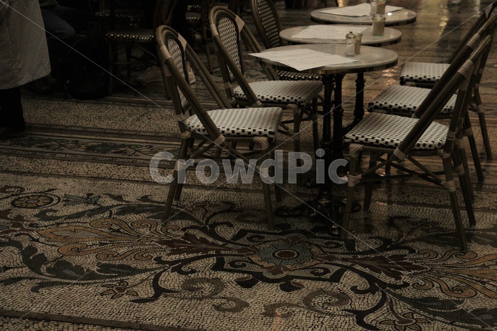 의자,타일,바닥,모자이크타일,건축물,데코레이션,모자이크데코레이션,감성,chair,tile,tiled,mosaic,mosaictile,mosaicstructure,mosaicpattern,structure,architecture