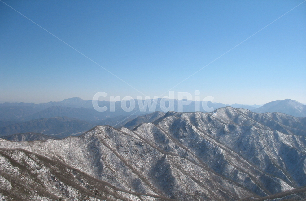 민주지산,설경,겨울능선,영동,물한계곡,겨울,계절,winter,season,자연,풍경,nature,landscape,한국자연풍경,한국자연경관,korea nature landscape,mountain,산,mountain range,산맥,outdoors,옥외,slope,경사,peak,피크