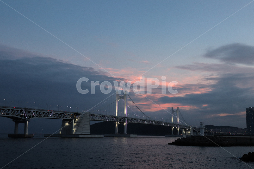 광안대교,핑크하늘,노을,대교,다리,풍경,하늘,핑크노을,구름,sunset,bridge,야경,밤,풍경,nightscape,night,landscape,건축물,건물외관,exterior,building,structure,architecture,construction,건물