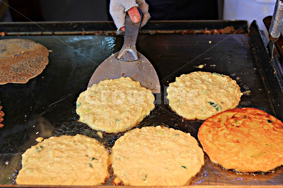 메밀전병,전,부침개,먹거리,음식,자연,배경,음식,식재료,요리,food,cook,meal,dishes,food reserves,한식,한국음식,한국요리,korean food,korean dishes,korean meal,korean cook