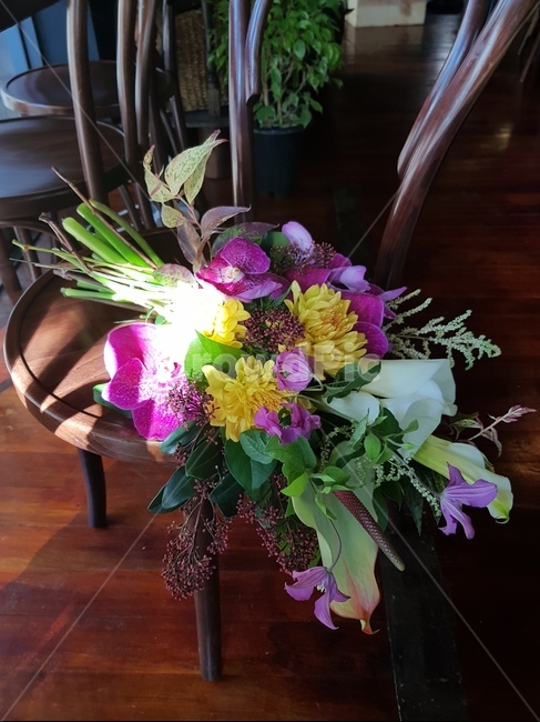 naturalbouquet,frenchstyle,plant,식물,blossom,flower,flowerarrangement,naturalflower,frenchflower,florist,wedding,ceremony,handtiedflower,handtiedbouquet,frenchbouquet,weddingbouquet,bridalbouquet